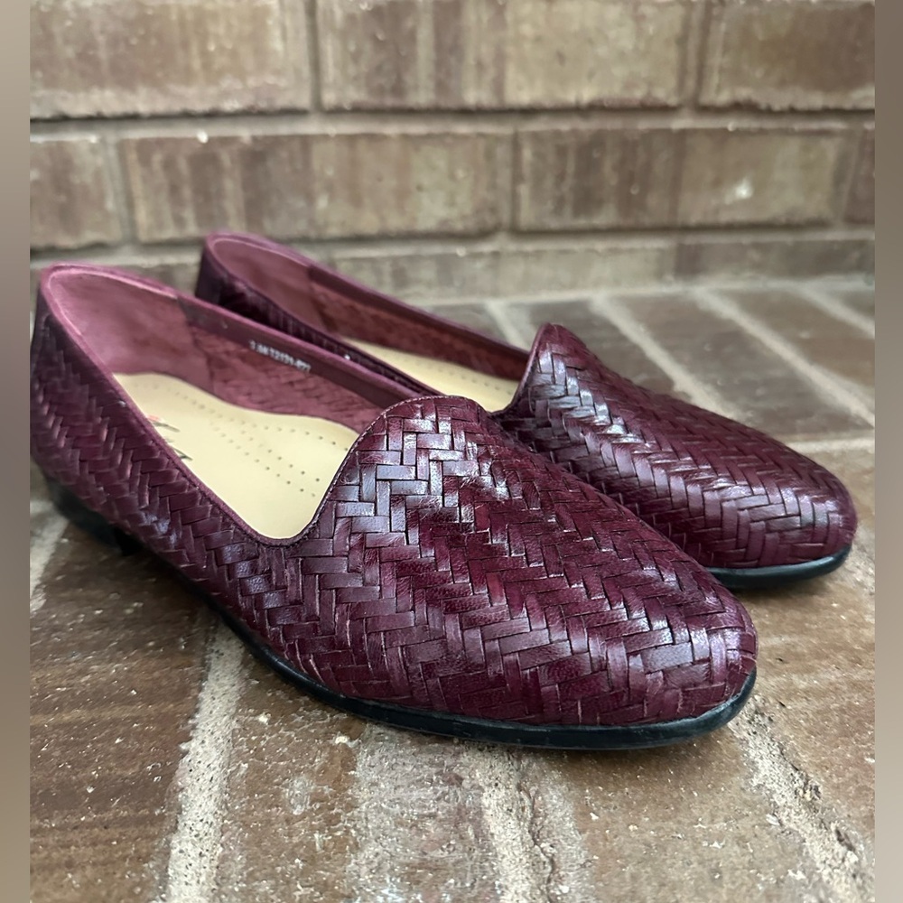 Trotters Liz III Woven Leather Loafers Flats Size 7.5
